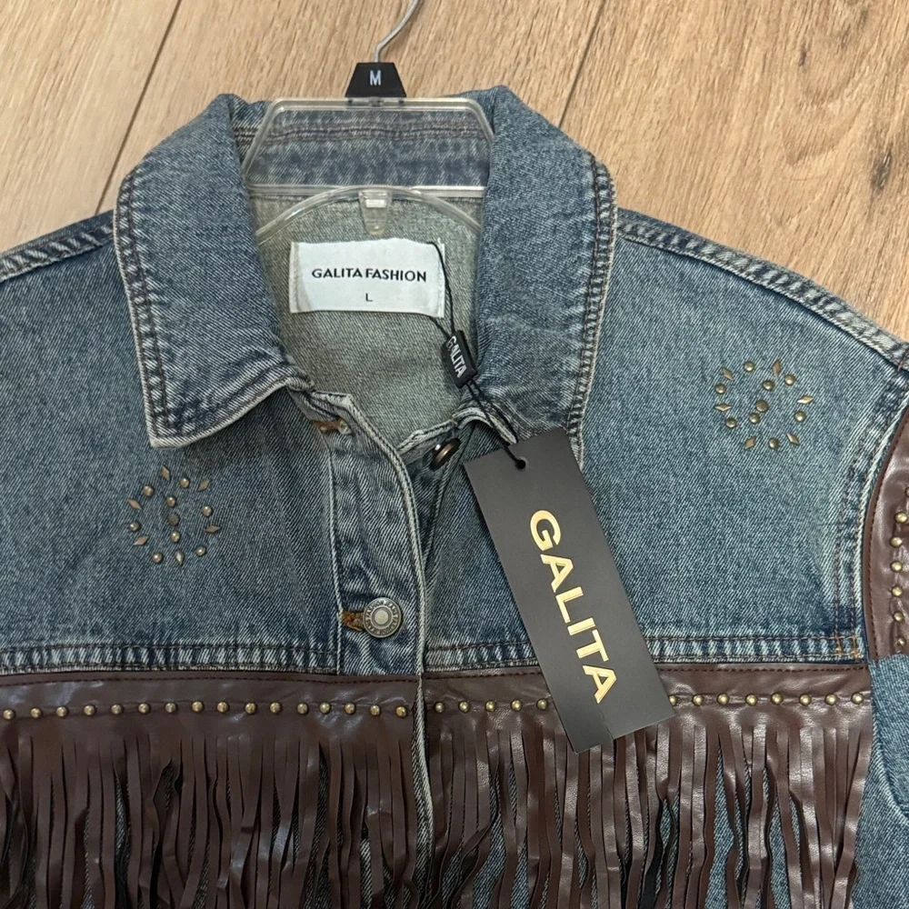 GALITA NWT L CROPPED WESTERN Denim Brown fringe bronze studs Jacket - Picture 4 of 8